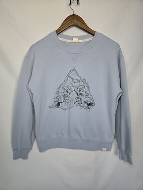 La Hearts Light Blue Floral Triangle Crewneck Sweatshirt – Size S